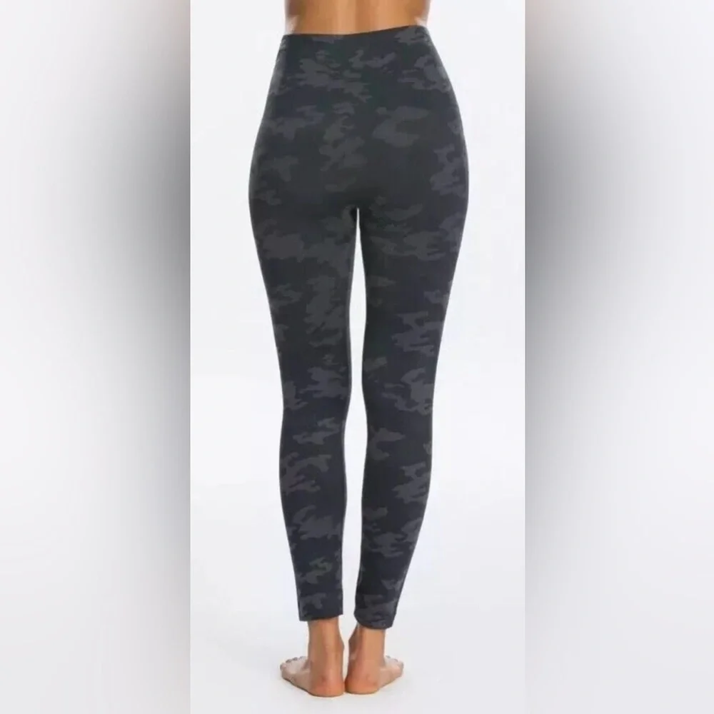SPANX Womens‎ Camouflage Fitted Leggings Size Large